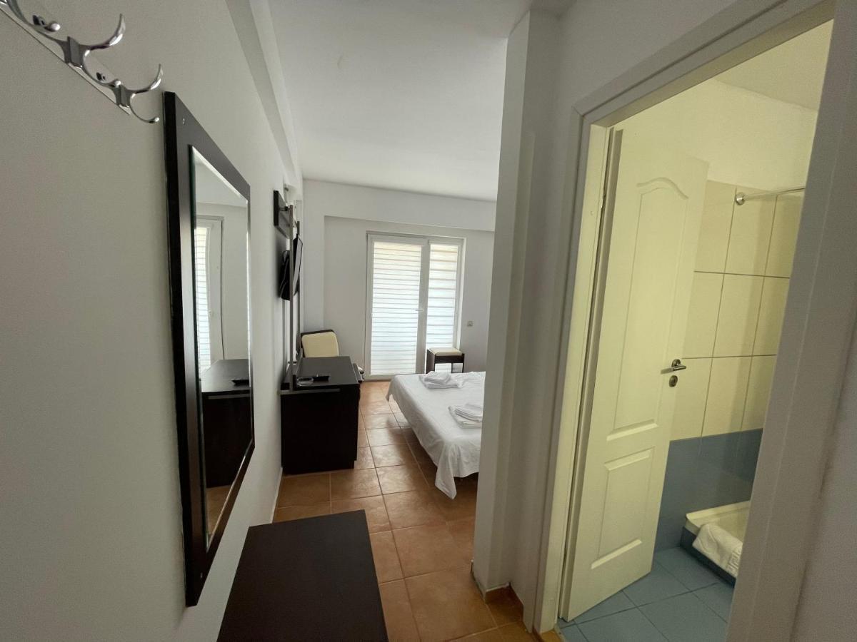 Hotel Dekor Costinesti Esterno foto