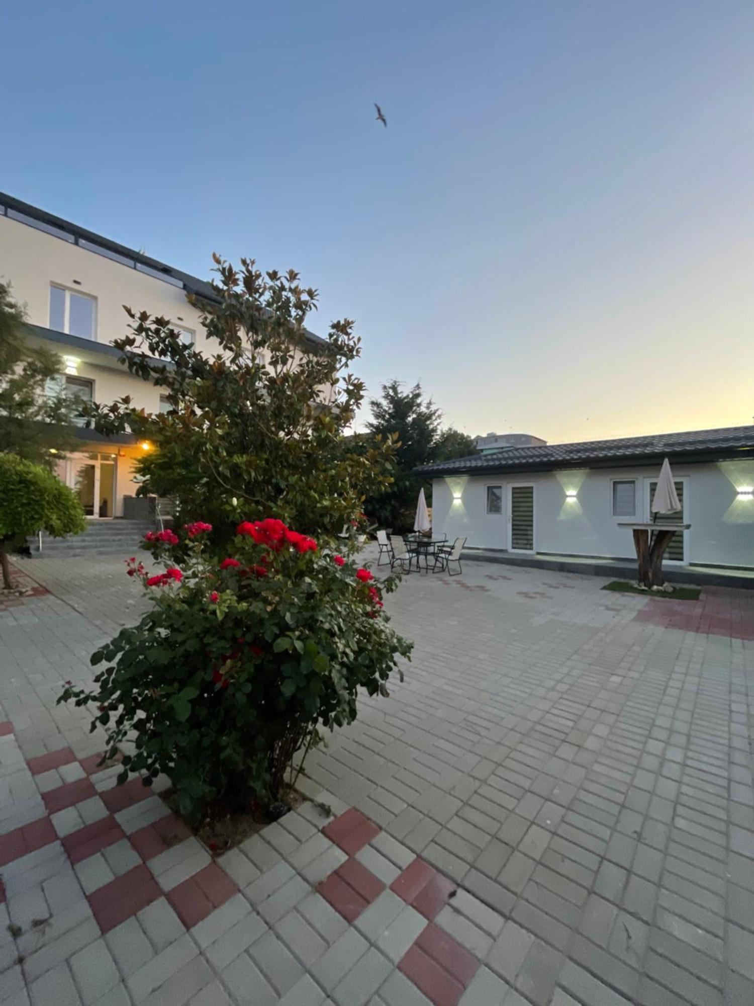 Hotel Dekor Costinesti Esterno foto