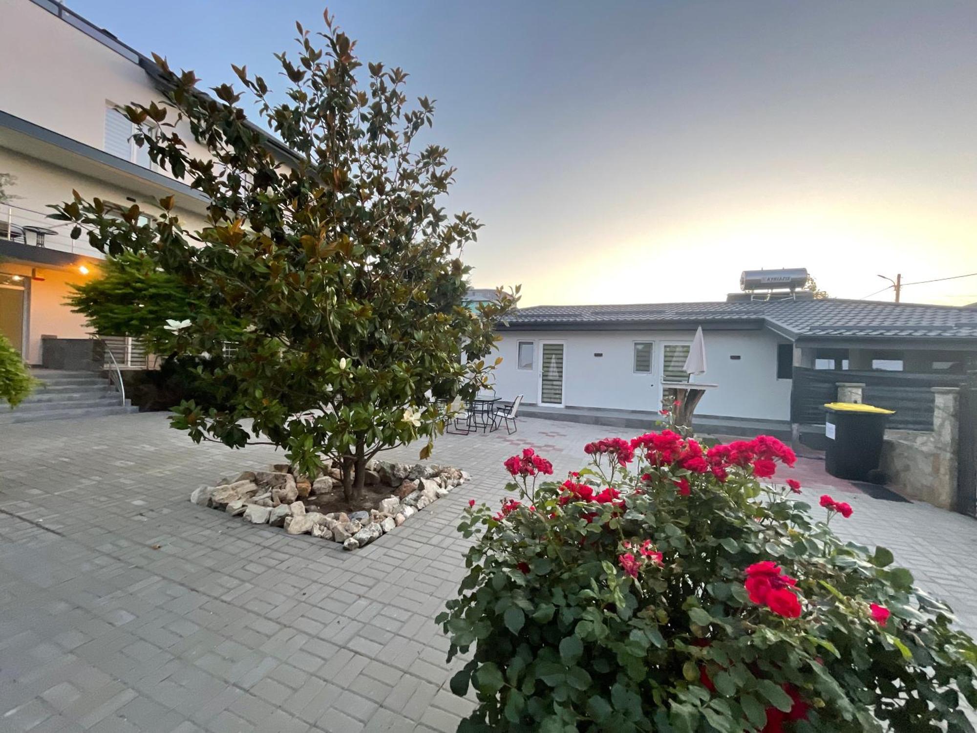 Hotel Dekor Costinesti Esterno foto