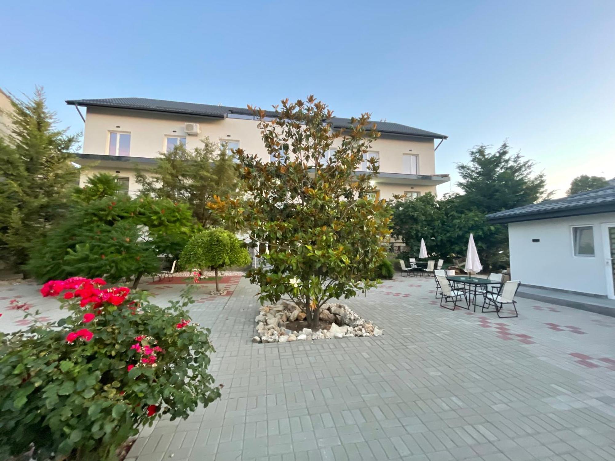 Hotel Dekor Costinesti Esterno foto