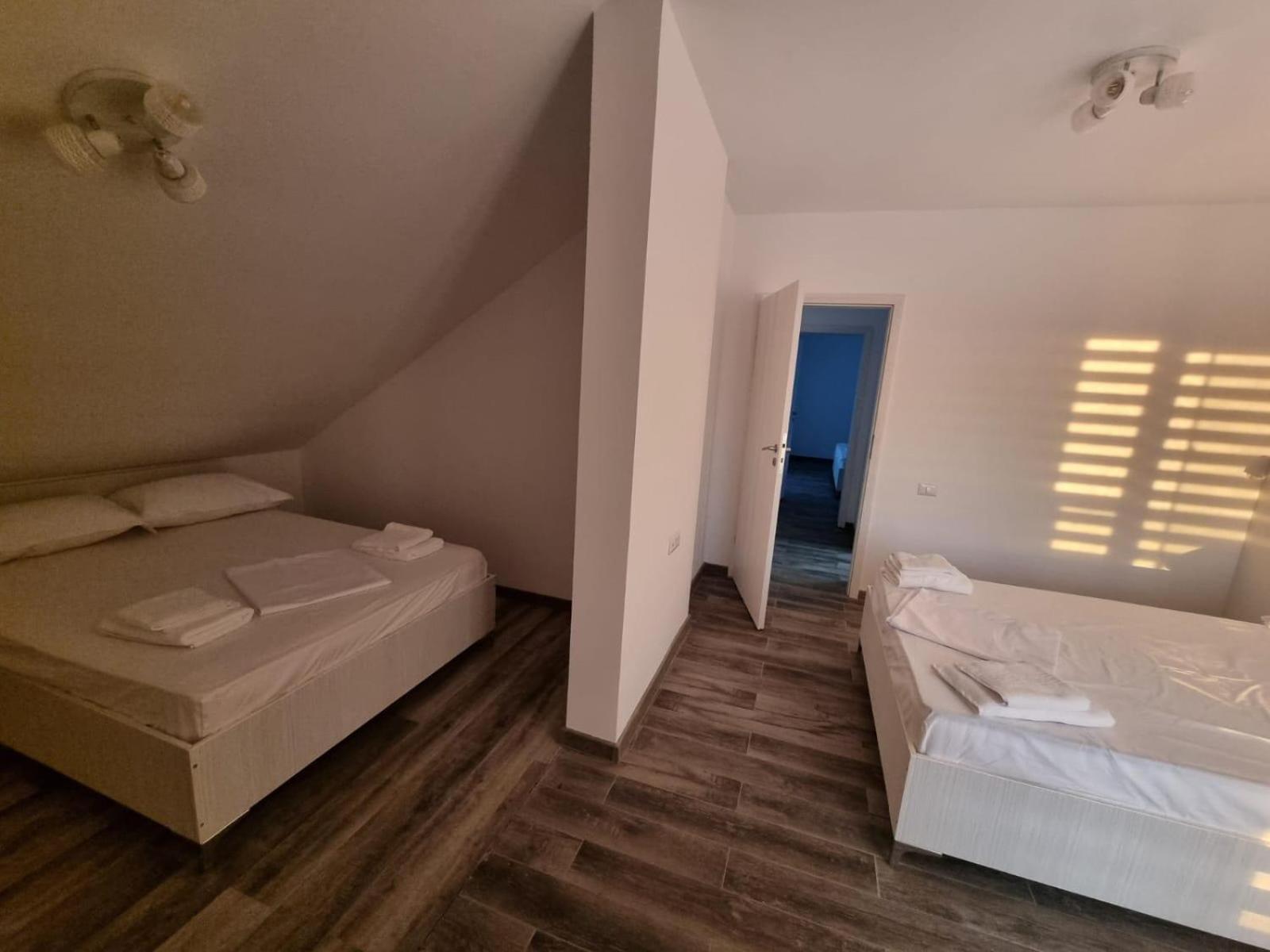 Hotel Dekor Costinesti Esterno foto